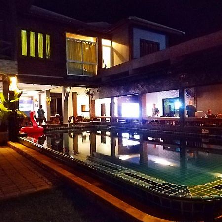 Billabong Hostel Baan Tai Exterior foto